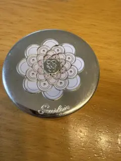 Guerlain ルースパウダー マルチカラーのサムネイル