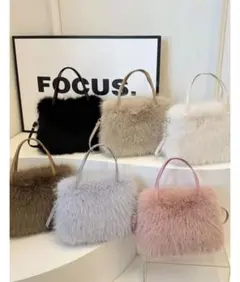 【新品】ファーバッグ　ハンドバッグ　ショルダーバッグ　ブラック