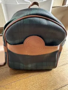 ジャクエツ通園用合成皮革製のタータンチェック柄リュック、調整可能なストラップ付き