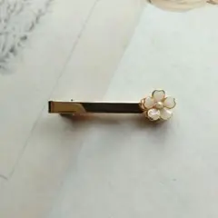 No.597 ゴールド　ネクタイピン入学式　卒業式　お花見　ハレの日