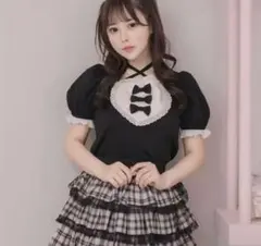 pium ハートリボンパフスリーブTシャツ　ブラック ピンク　半袖 pium ハートリボンパフスリーブTシャツ ブラック ピンク 半袖 - メルカリ