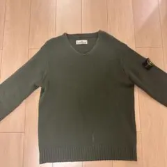 STONE ISLAND オリーブグリーン Vネックニット Mのサムネイル