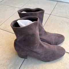 〈美品〉スエード風 モカブラウン ショートブーツ 秋冬 柔らか素材　23.5㎝