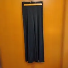 黒いロング(マキシム)スカート