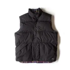 STUSSYステューシーダウンベスト　状態良好 リバーシブル