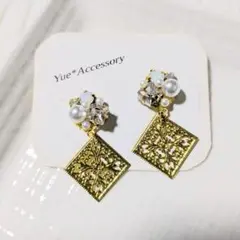 P-232　ハンドメイド☆ビジューピアス／イヤリング