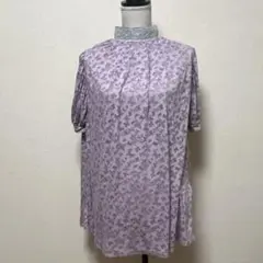 katie 蝶柄　Tシャツのサムネイル
