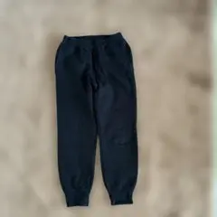 ユニクロ　ボア　スウェットパンツ　黒　140