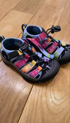 KEEN キッズサンダル