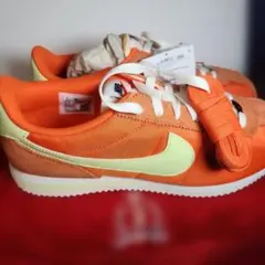 新品 NIKE CORTEZ TXT ナイキ コルテッツ オレンジ　スニーカーのサムネイル