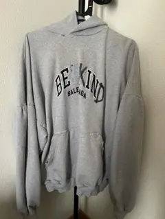 BALENCIAGA グレー パーカー BE KINDのサムネイル