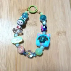 キャラクターストラップ　ラブブ