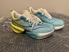 turquoise & whiteランニングシューズ 23.0cm 8PRO