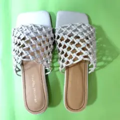 Oriental Traffic 編み込みホワイトサンダル