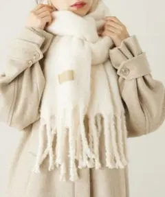 Chico アイボリー フリンジ マフラー