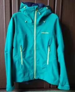 patagonia フード付きジャケット グリーン