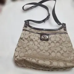 COACH ショルダーバッグ ベージュ ロゴ