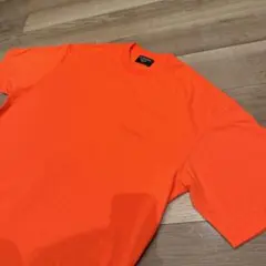 バレンシアガ　オレンジ　刺繍ロゴ　半袖Tシャツ　カットソーのサムネイル