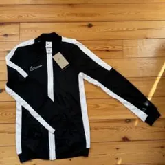 新品タグ付き NIKE DRY-FIT トラックジャケット