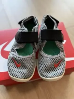 Nike エアリフト　キッズシューズ15cm サンダル