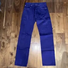 紫色 リーバイス ストレートデニムパンツ