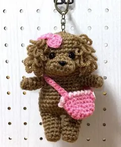 あみぐるみ トイプードル バッグチャーム 赤 ✨Ru✨ トイプードル (レッド)あみぐるみ バッグチャーム 青系 - メルカリ