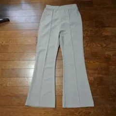 しまむら　Lutique ルティーク フレアパンツ　ゴムウエスト