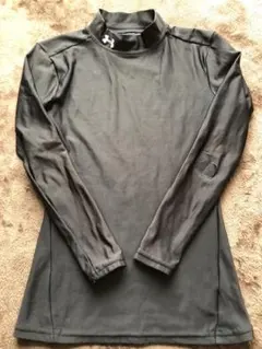 野球　アンダーシャツ　黒　アンダーアーマー　YLG ジュニア 中古