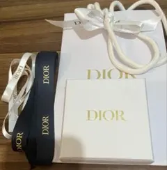 Dior ギフトボックスとリボンセット
