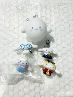 シナモン　ガチャガチャ　 ダブルチャーム　5個セット シナモンロール