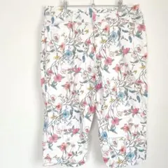 美品 セントジョンズベイ クロップドパンツ US14 XL 3L相当 花柄 白系のサムネイル