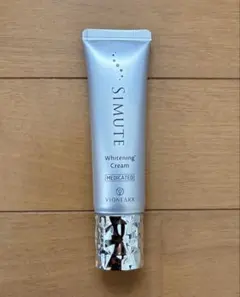 新品　SIMUTE シミュート　薬用美白クリーム　30gのサムネイル