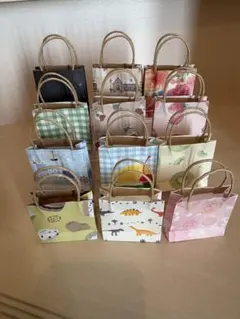 Item thumbnail for item cc9820d9-194c-4c8f-a55e-e8ce86f8c6b1