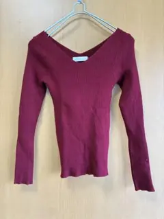 CECIL McBEEレッド長袖ニット　Mサイズ　伸縮性あり　レディース薄手