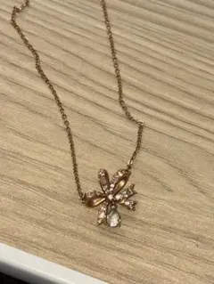 Swasovski ネックレス