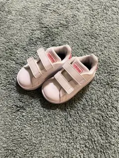 adidasベビー　スニーカー　スタンスミス　ピンク
