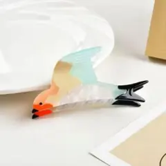 ツバメ　燕　鳥　バード　ヘアクリップ　ヘアアクセサリー　バレッタ　ヘアクロー