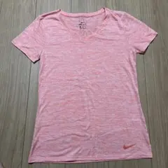 NIKE ドライフィット　Tシャツ　ピンク　サーモン　オレンジ　暖色