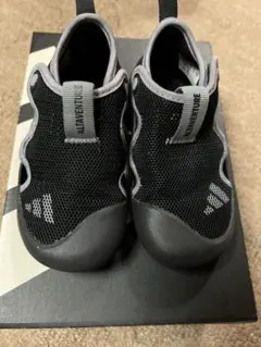 キッズサンダル ブラック/グレー メッシュadidas