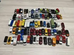 100台のミニカーセット（トミカ他）