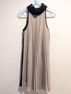 GRACE CONTINENTAL　プリーツワンピース　パーティードレス