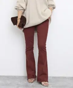 MOTHER THE WEEKENDER FRAY ブーツカットデニム 26のサムネイル