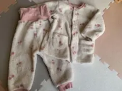【80cm】もこもこ　ふわふわ　ベビーパジャマ 上下セット 花柄