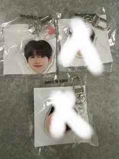 treasure ジュンギュ 顔アクキー 喜怒哀楽