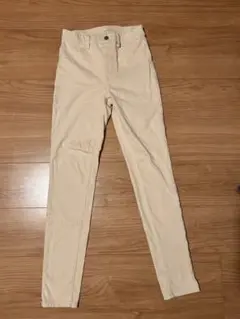 ユニクロ　ヒートテックウルトラストレッチレギンスパンツ　ホワイト