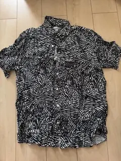 限定価格！ZARA ストライプ柄 半袖シャツ Mサイズ