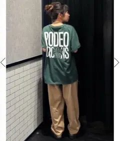 ロデオクラウンズ スタッズCROWNロゴTシャツ