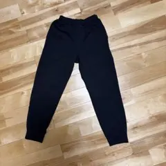 UNIQLOエアリズム 黒　ジョガーパンツ140
