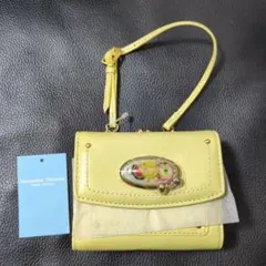 Samantha Thavasa プチチョイスフルーツモチーフ三つ折り財布