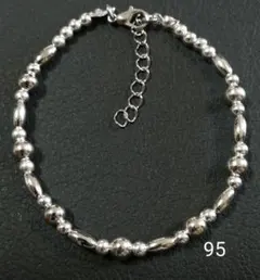 Item thumbnail for item b5782288-ba20-4578-98d6-6dd9822f42f1